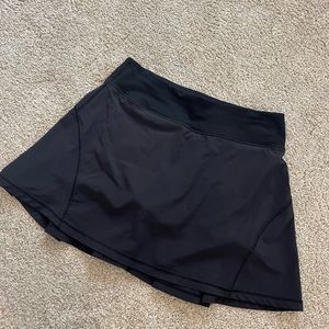 Lululemon Tall Skirt (OPEN TO ANY OFFERS)